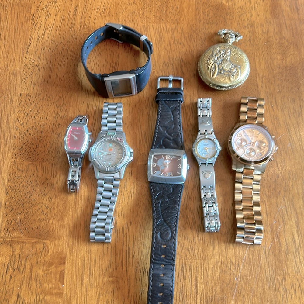 Watch assortment, 5 with new batteries! Ladies and pocket watch